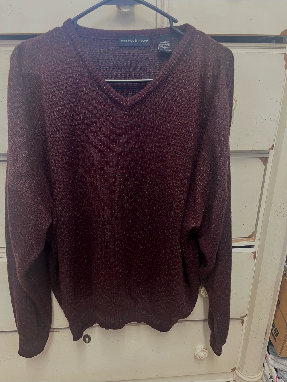 Preswick & Moore Men's Vneck Classic Italian-Made Sweater
